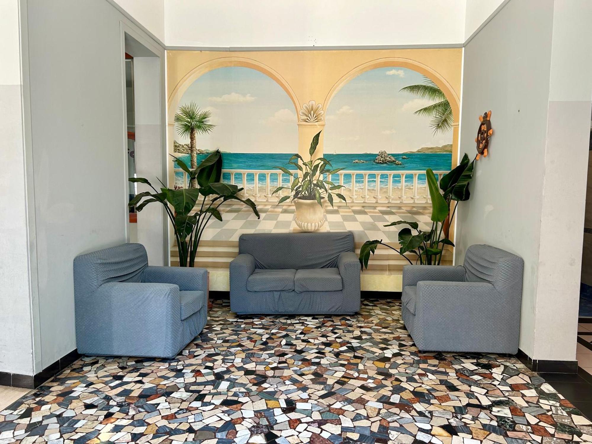 Hotel Loris - Valentini Family Village Белариа-Игеа Марина Екстериор снимка